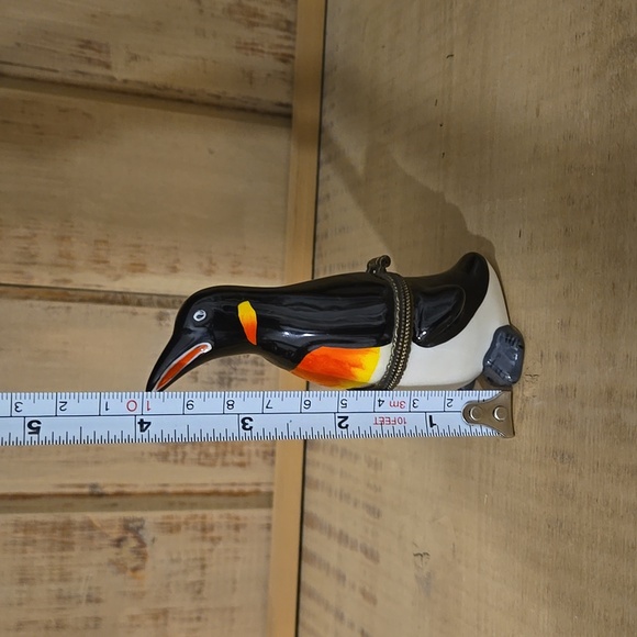 Penguin Hinged Trinket Box - Picture 8 of 9